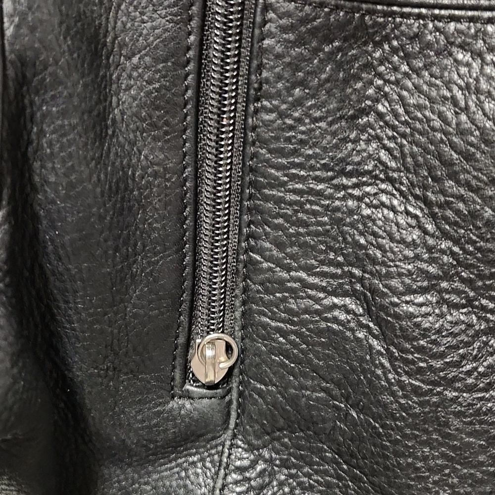 Handbag - Picture 8 of 9